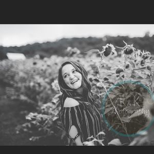 Meet your Posher, Whitney